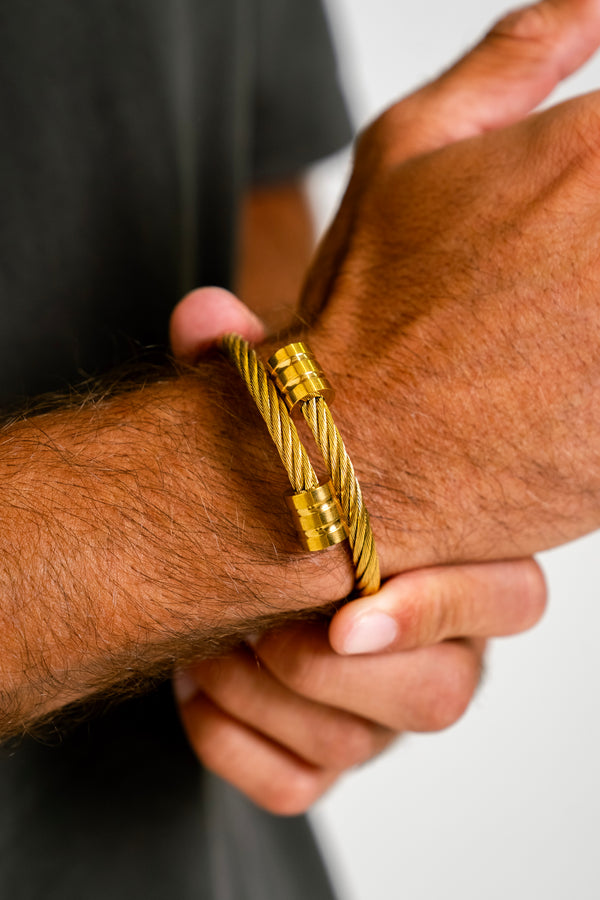 "TORSONE" BANGLE - GOLD