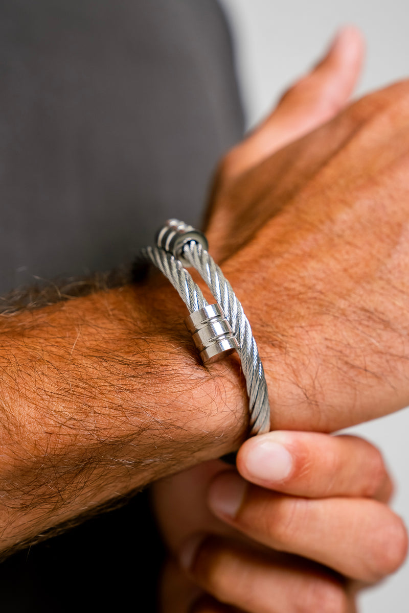 "TORSONE" BANGLE - WHITE GOLD