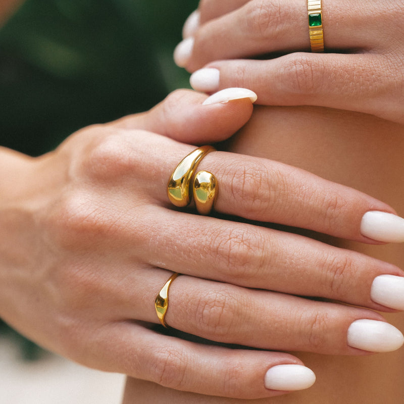 Dainty Signet Ring