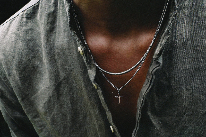 "CROSS" PENDANT - WHITE GOLD