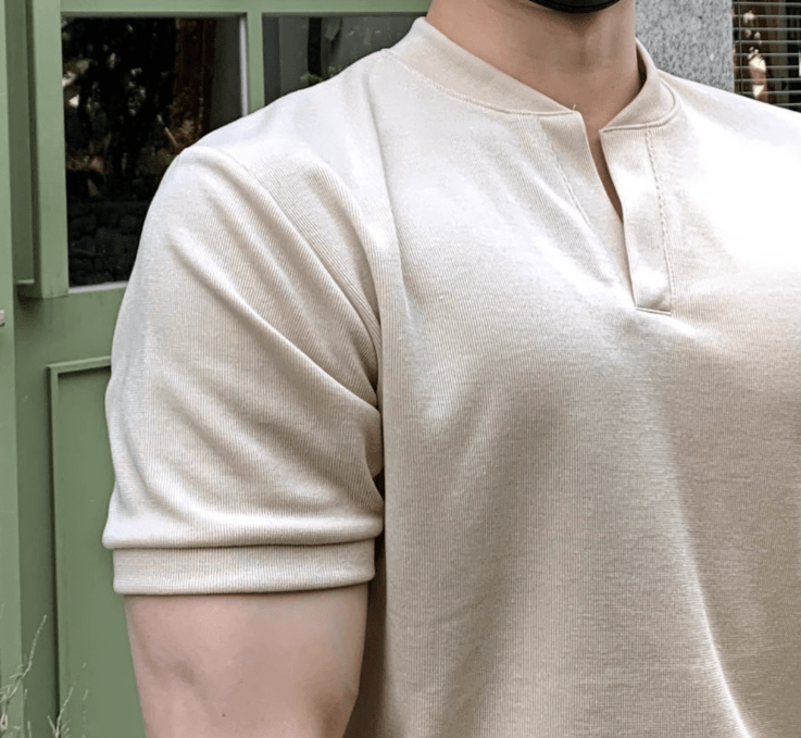 "CREAM" GRAY V-NECK SHORT SLEEVE