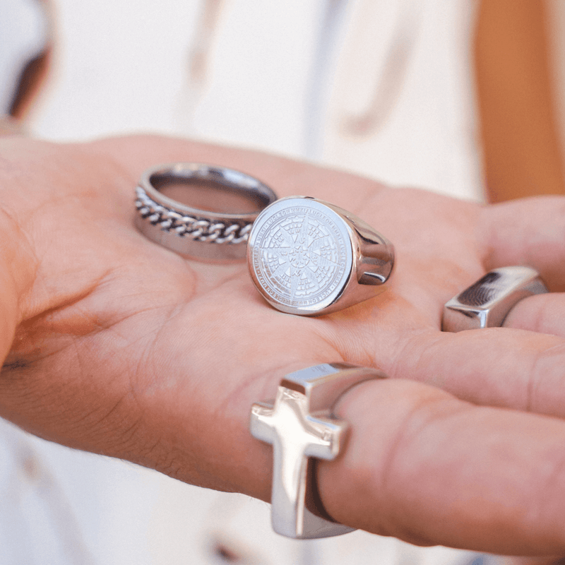 COMPASS RING - WHITE GOLD